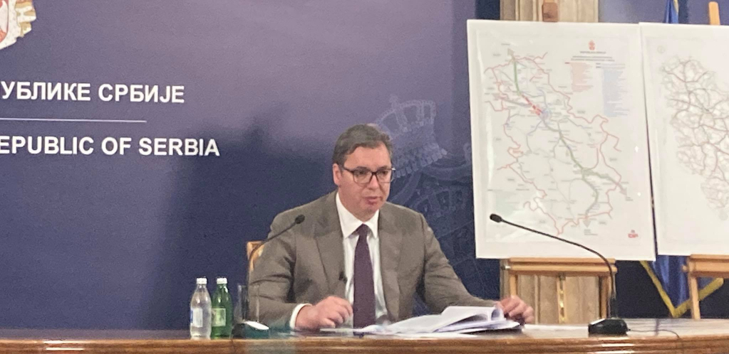 Predsednik Srbije Aleksandar Vučić se obraća javnosti
