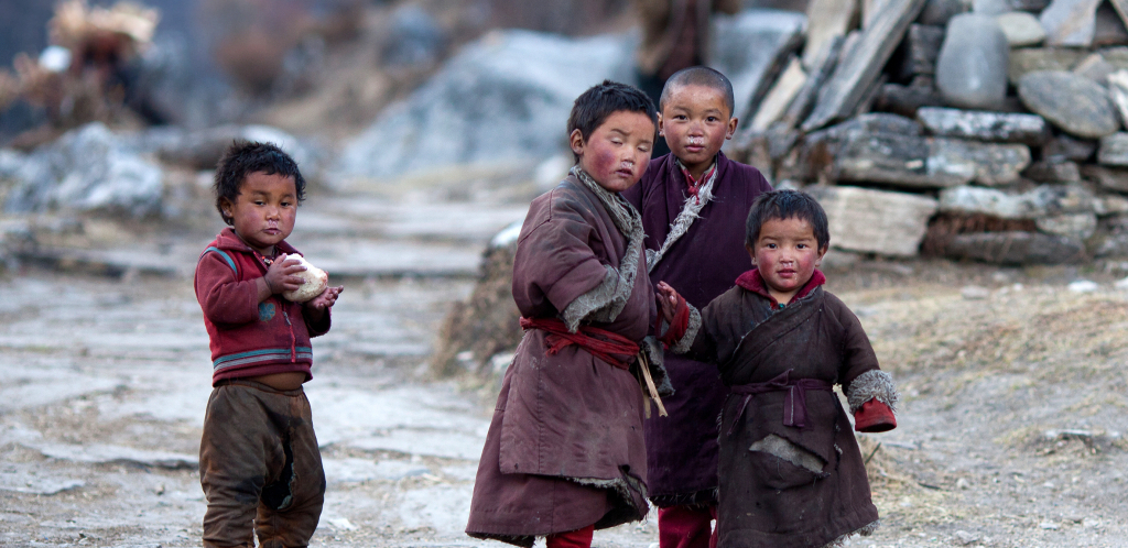 Tibetansko vasptiavanje dece – do pete ga tretiraj kao kralja, a od pete do desete kao roba – evo zašto!