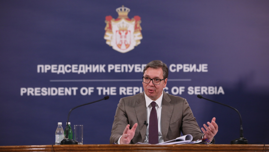 Predsednik Srbije Aleksandar Vučić se obraća javnosti