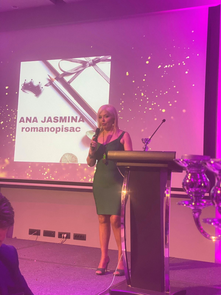 Spisateljica Jasmina Ana dobila prestižnu nagradu: Elitna prostitutka roman godine!