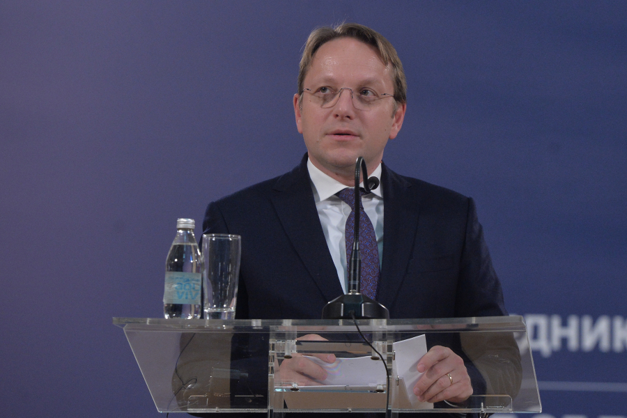 NASTAVLJENO GRANATIRANJE, UBIJEN VOJNIK Snažna eksplozija odjeknula Donjeckom