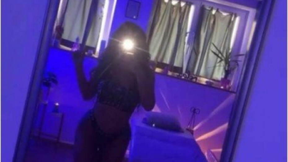 ĆERKA ĐOLETA ĐOGANIJA SE SKINULA Silvija pokazala svoje telo odmah nakon masaže, iz ovog ugla se sve vidi! (FOTO)