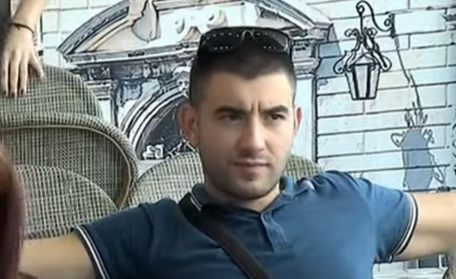 OVO JE SIN POKOJNOG NOVICE ZDRAVKOVIĆA Svi pričaju da je nasledio talenat od Tome, već je objavio nekoliko pesama, a iznenadićete se kada vidite gde je učestvovao (FOTO)