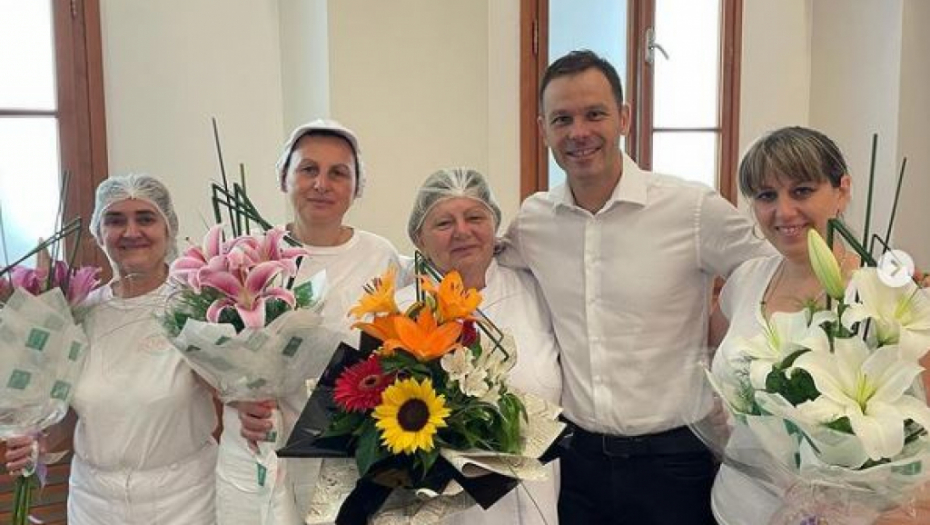 "RADINE PRINCES KROFNE" Ministar Mali zahvalio damama koje rade u kuhinji ministarstva, a zbog jednog jela setio se bake i svog detinjstva (FOTO)