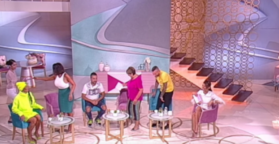 JEL JA POSTAVLJAM GLUPA PITANJA?! Sanja Marinković pobesnela na zadrugare, nije više mogla da se kontroliše!