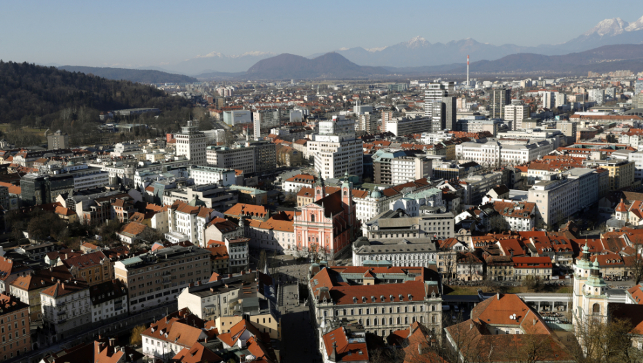 EPIDEMIJA SE STIŠAVA: Slovenija se vraća u normalu