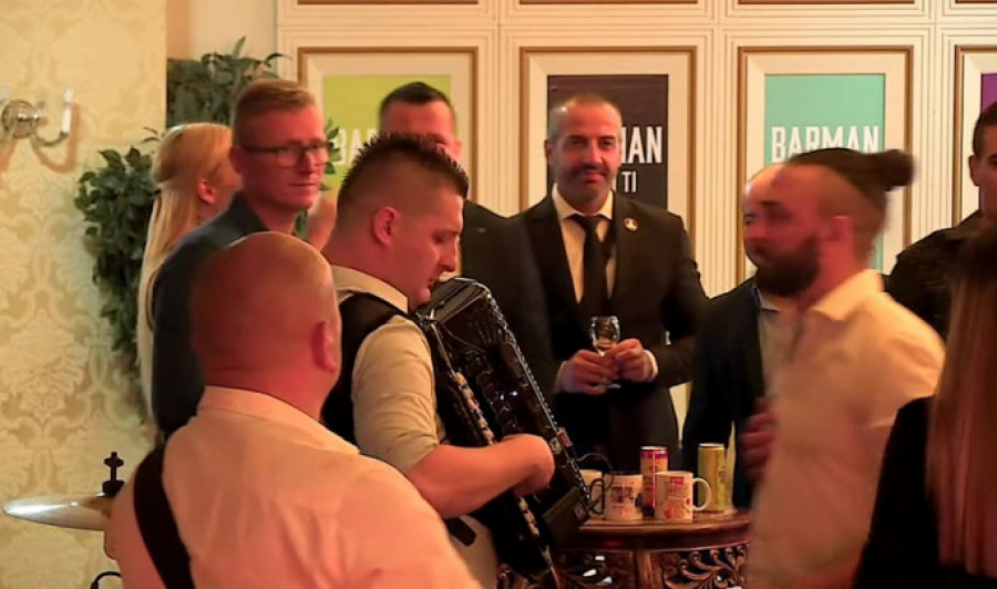 DRAMA! Rijaliti učesnik jecao, cimerka ga bezuspešno tešila, nije mogao da dođe sebi!