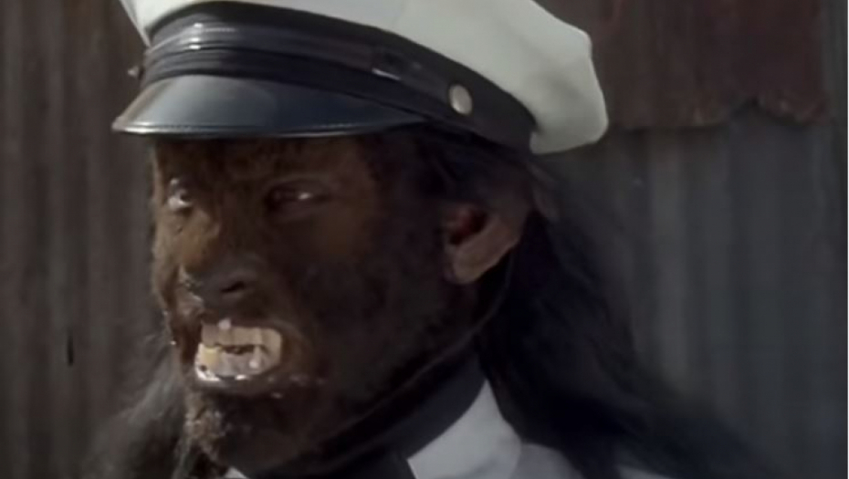 DO NEPREPOZNATLJIVOSTI: Iza ove "gadne" maske krije se najlepši i najpoznatiji glumac, da li možete da pogodite o kome se radi?