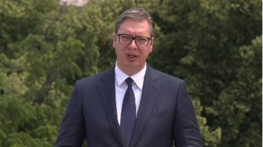 VUČIĆ NA CENTRALNOJ MANIFESTACIJI Još 1.300 mladih počinje radni odnos!