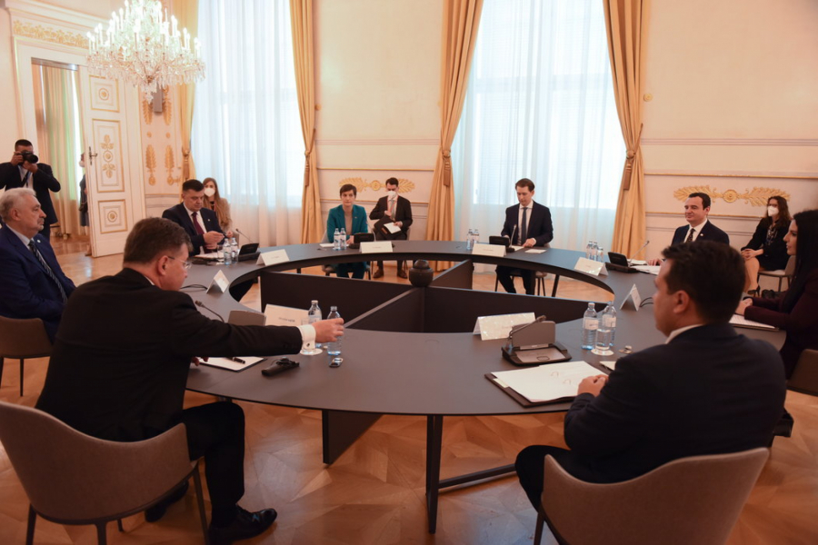 AMBASADOR TOMAS ŠIB OTKRIVA Kako će izbori u Nemačkoj uticati na politiku prema Srbiji