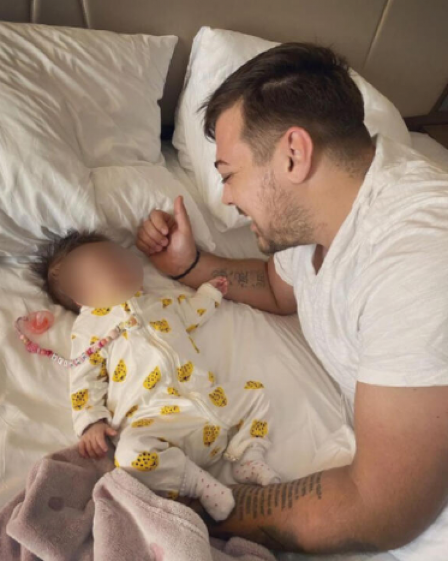 OTAC ZA PRIMER Sloba Vasić objavio fotografiju sa ćerkicom, rečima koje joj je uputio raznežio sve (FOTO)