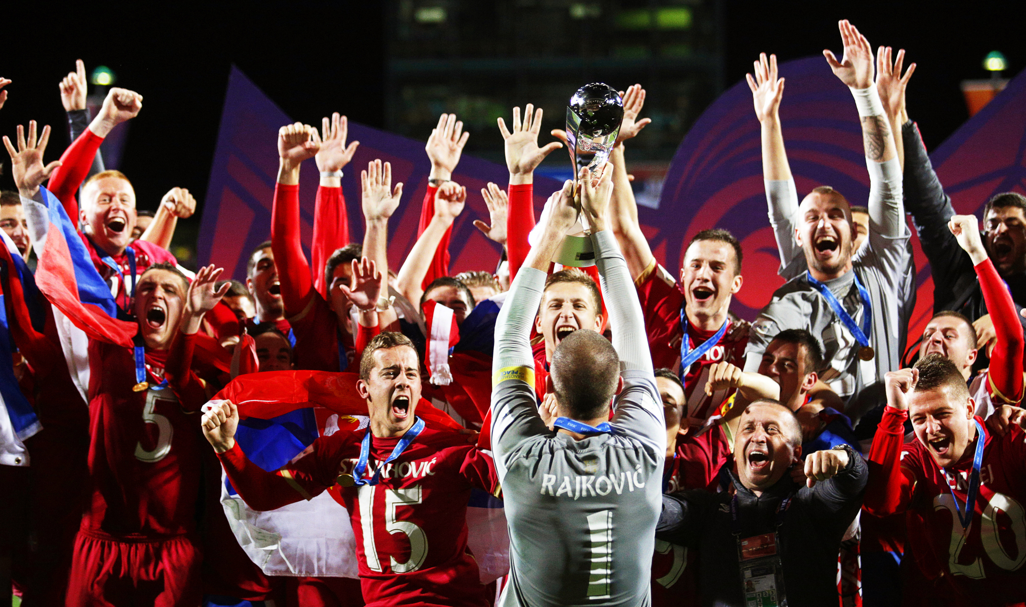 OSVOJIO JE SVETSKO PRVENSTVO SA SRBIJOM, STIGAO U ZVEZDU, A ONDA JE POČEO KOŠMAR Težak put 