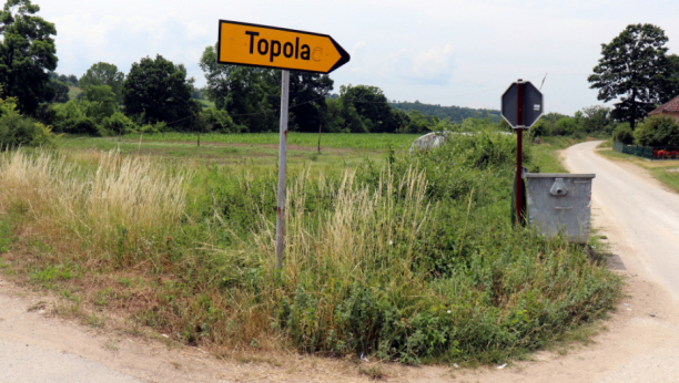 TOPOLA UKLETO SELO Svake godine pred Vidovdan oživi legenda, kletva rasterala porodice