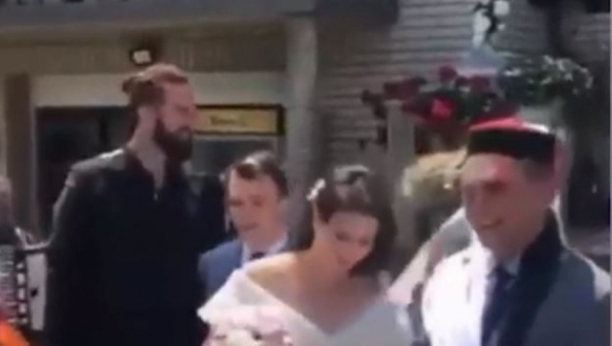 RADULJICA DANAS SLAVI! Udala se sestra našeg reprezentativca, veselje u punom jeku! (VIDEO)