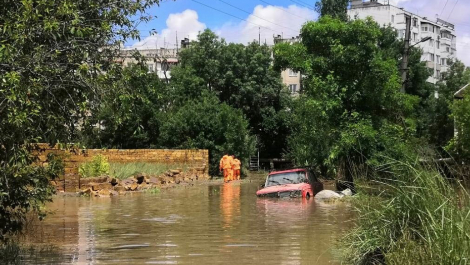 MASOVNA EVAKUACIJA JALTE! Rusija tone, meteorolozi najavili nove padavine! (VIDEO)