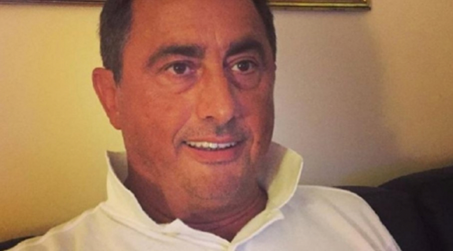 TO SU NEZGODNE SITUACIJE Voja Nedeljković se sa ovim pevačem pre deceniju poljubio za Novu godinu, a ono što mu je on rekao je šokiralo sve!