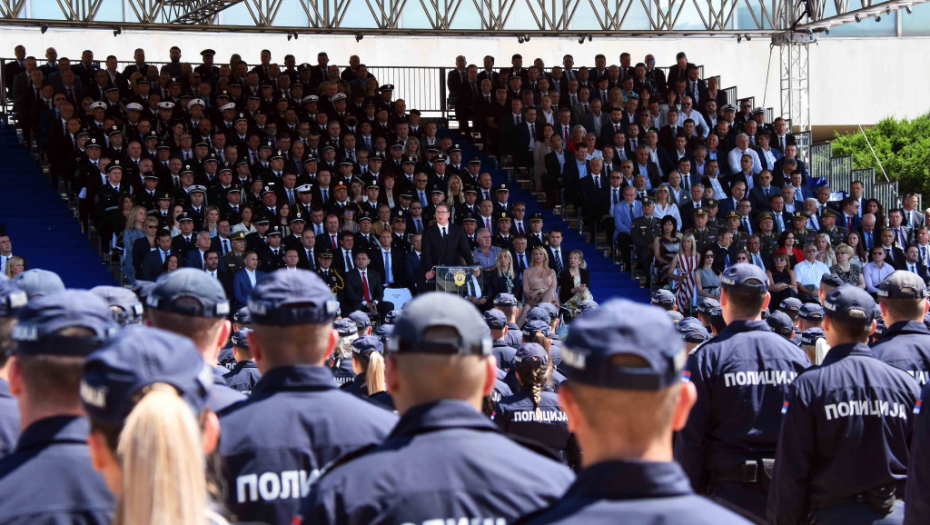 Predsednik Vučić: Pripadnici Ministarstva unutrašnjih poslova štite i čuvaju državu