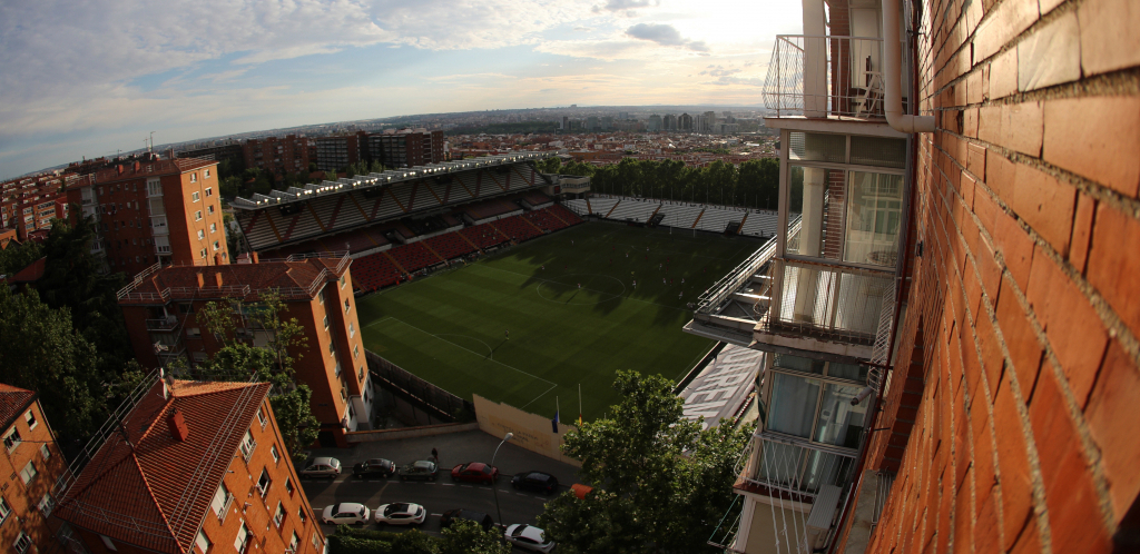 ZNA SE I POSLEDNJI ČLAN ELITE Izgubili kod kuće 1:2, a onda sa igračem manje u revanšu ostvarili senzaciju