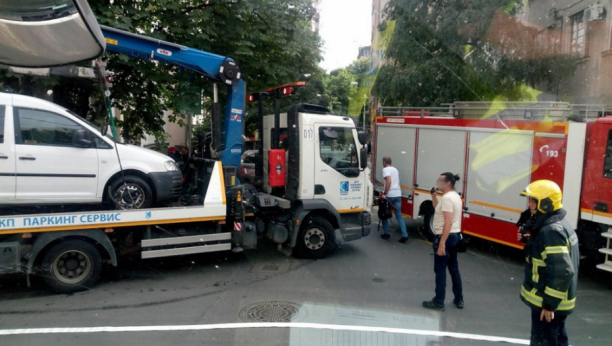 DRAMA VATROGASACA NA ZVEZDARI Ekipe doletele do zgrade, a onda su naišli na veliki problem! Odmah su alarmirali drugu službu! (FOTO)