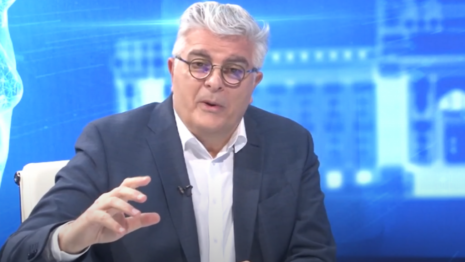 KRLE UNIŠTIO VUKA JEREMIĆA: Kukavička barabo, pretiš ženama, jedva čekam da ti polupam pi*ku! (FOTO)