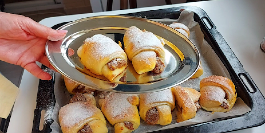 SAVRŠEN RECEPT! Jednostavan način kako do najmekanijih kiflica sa džemom, trik je u ovome