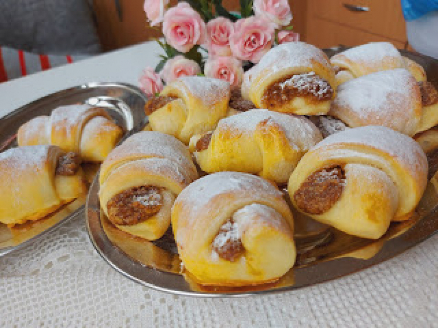 SAVRŠEN RECEPT! Jednostavan način kako do najmekanijih kiflica sa džemom, trik je u ovome