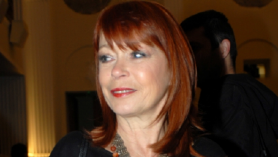 OTIŠLA JE TIHO I DOSTOJANSTVENO! Datum smrti legendarne Nede Arnerić krije bolnu istinu, a vezan je za glumičinu prošlost