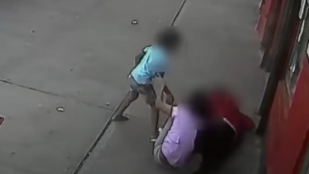 OKO NJIH SU LETELI MECI: Mia (13) herojski skočila na svog brata (5) da mu u pucnjavi spasi život (VIDEO)