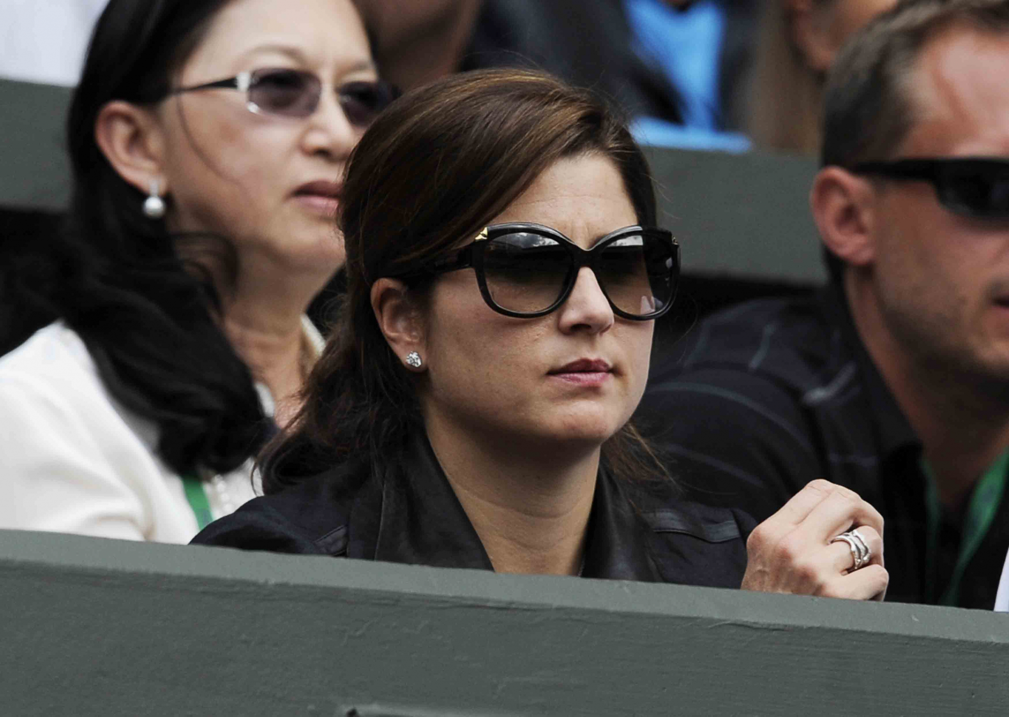 FEDEREROVA SUPRUGA JE IMALA BURNU PROŠLOST! Zbog Rodžera raskinula veridbu sa sultanom, mediji je napadali da se ugojila, a sada pričaju da ona vodi glavnu reč u kući! (FOTO)