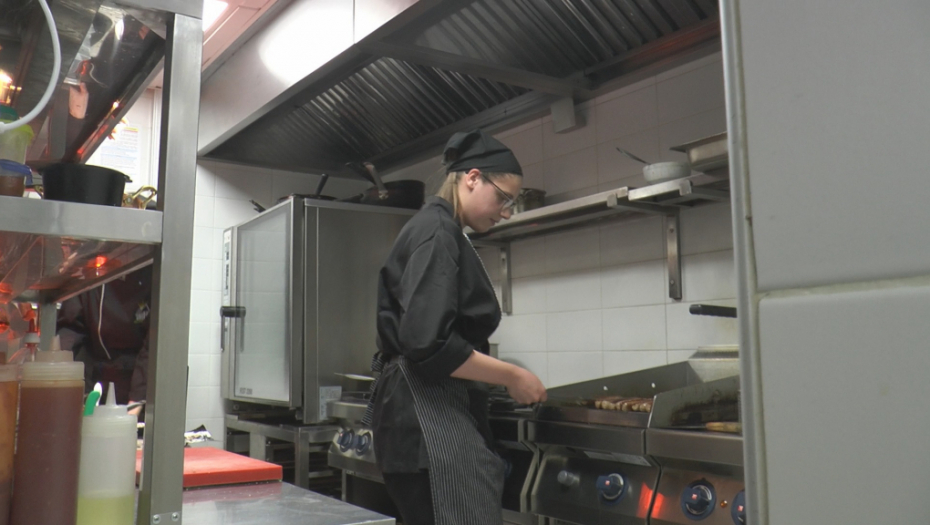 DA LI ZNATE ŠTA SU MLJEVENICI? Hrvati imaju novu reč za omiljeno jelo na Balkanu