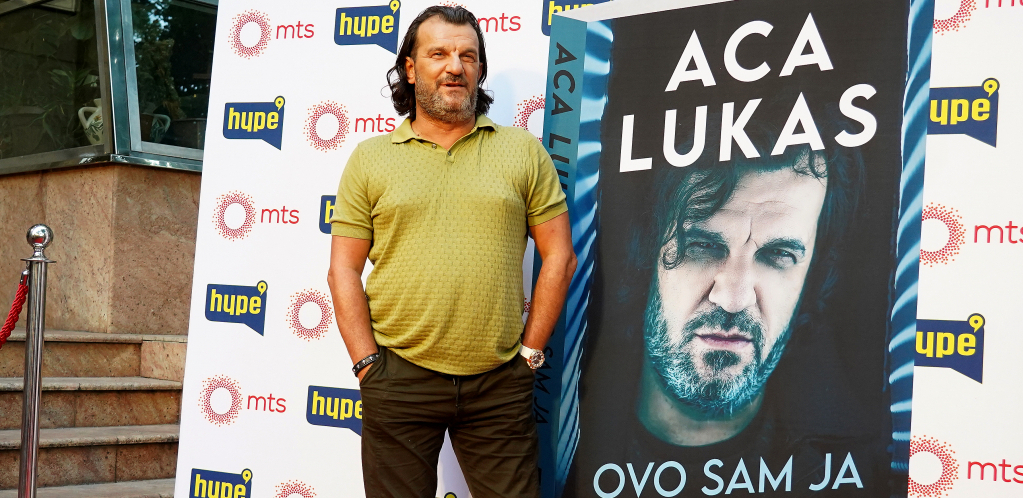 LUKAS VEČERAS U NOVOM PAZARU PRAVI NAJVEĆU ŽURKU NA BALKANU! Alo vas vodi na Acine koncerte, čitaocima poklanjamo 10.000 ulaznica!