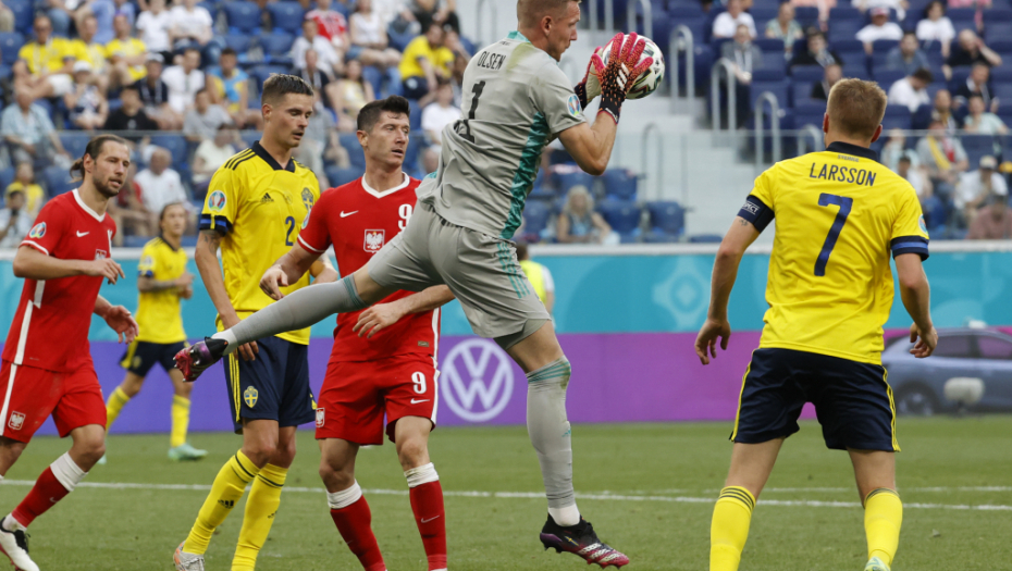 FANTASTIČNI MEČEVI! Španija pregazila Slovačku, Švedska u uzbudljivom meču savladalu Poljsku, nisu pomogla ni dva gola Roberta Levandovskog