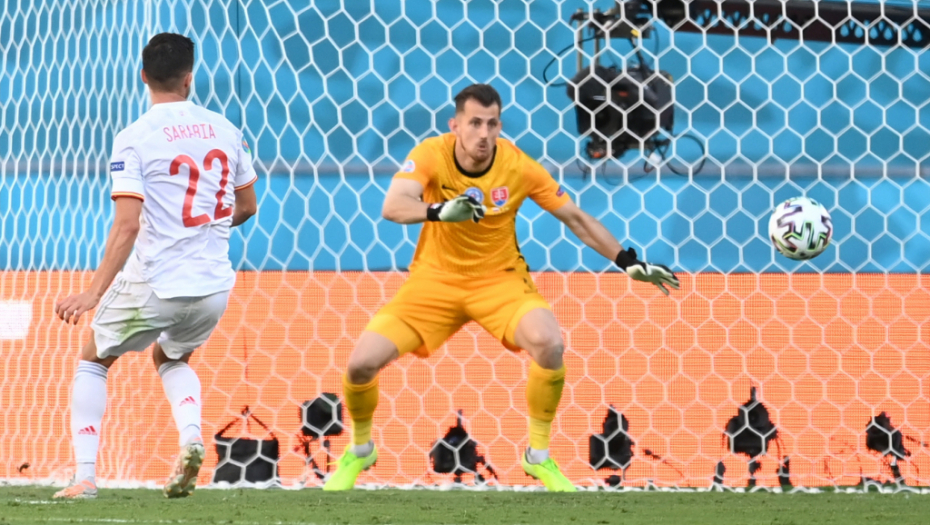 FANTASTIČNI MEČEVI! Španija pregazila Slovačku, Švedska u uzbudljivom meču savladalu Poljsku, nisu pomogla ni dva gola Roberta Levandovskog