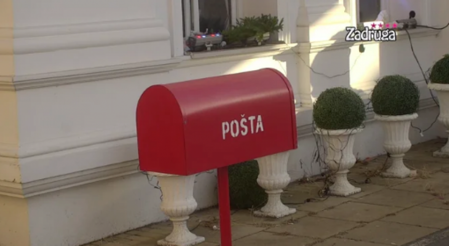 SVI SU OSTALI ZATEČENI! Stiglo hitno pismo u Zadrugu, oni danas napuštaju rijaliti