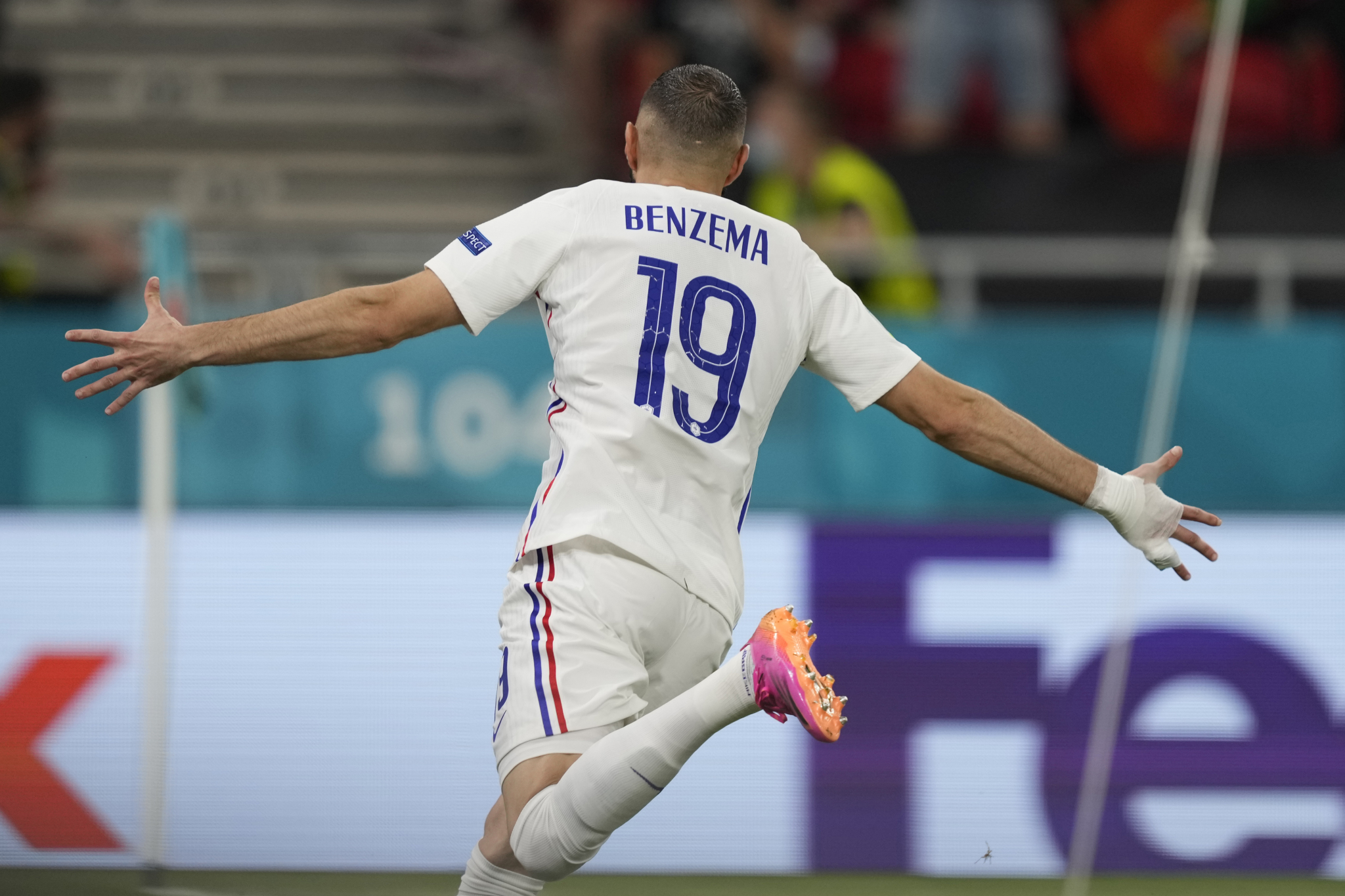 GRUPA SMRTI OPRAVDALA NADIMAK! Bila su ovo dva luda meča,  sada je sve jasno!