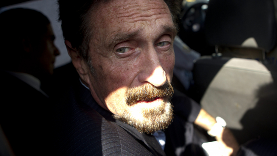 DŽON MEKAFI PRONAĐEN MRTAV U ZATVORSKOJ ĆELIJI "Otac antivirusa" čekao izručenje u SAD pa se ubio?