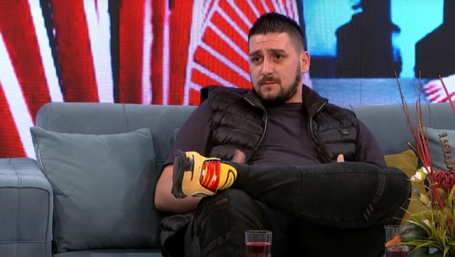 PUŠTEN IZ PRITVORA Nakon što je proveo noć u niškoj ćeliji bivši zadrugar ponovo na slobodi