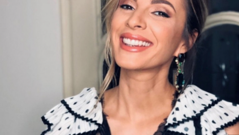 SAD SAM MNOGO MIRNIJA! Marina Tadić se povukla sa javne scene, pevačica priznala koliko je ćerka promenila i da li će nastaviti da peva (FOTO)