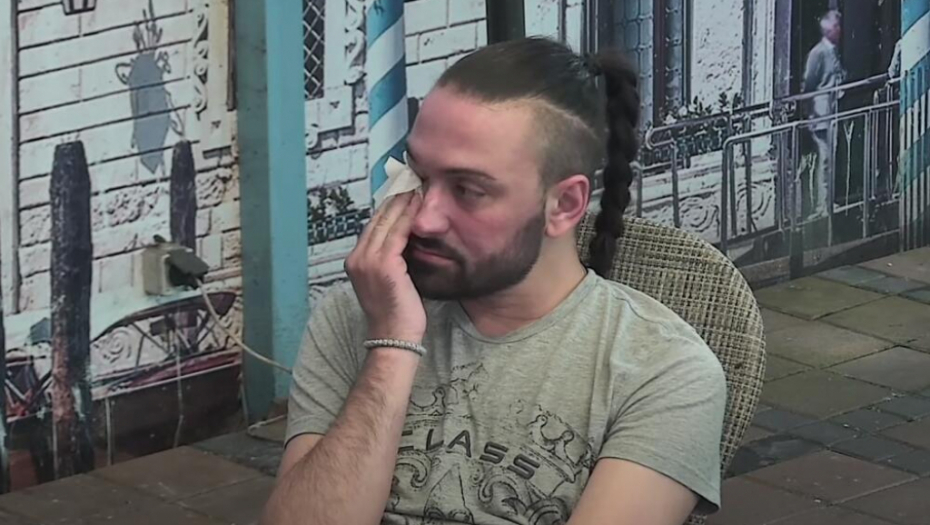 TRAGEDIJA U PORODIČNOM DOMU RIJALITI IGRAČA Darku preminuo otac, Vlajić u suzama odmah napustio vilu