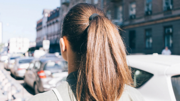 Kad čujete šta "konjski rep" radi vašoj kosi, više nećete da ga vežete