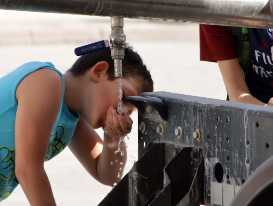 OBRATITE PAŽNJU SA KOJE ČESME PIJETE VODU Kreću vrućine, a samo na tri mesta u prestonici je bezbedna!