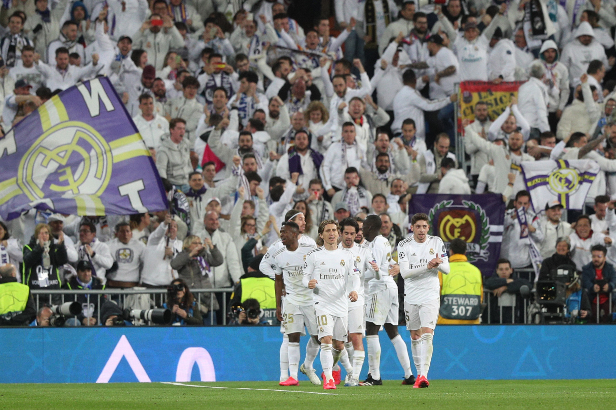 ČEKANJU JE DOŠAO KRAJ! Fudbaleri Reala se vraćaju na Santjago Bernabeu posle skoro dve godine!