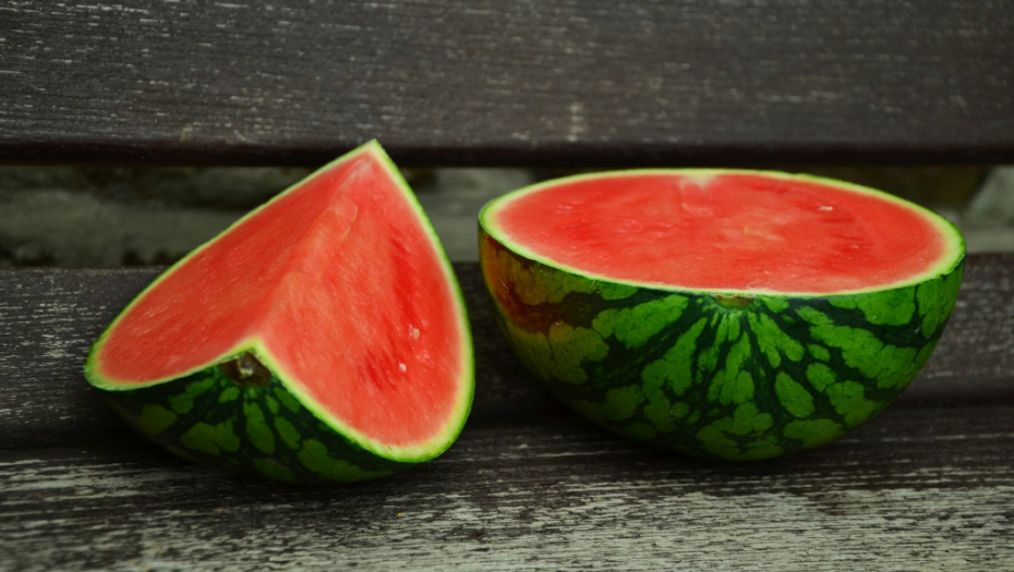 Trik koji vam pomaže da odaberete najbolju lubenicu: Ovako ćete znati koja je zrela