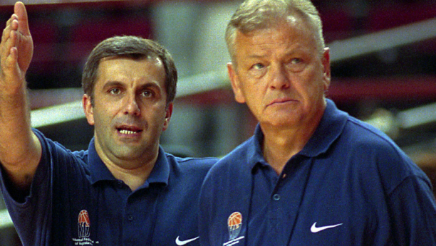 PARTIZAN UBO PREMIJU Stigao je trener - trofej