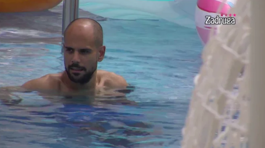 NEKA OSTAVI NA MIRU MENE I MOJU PORODICU! Mišel Gvozdenović se obratio Kristijanu i sasuo mu sve u lice, a ovo mu je prećutkivao 10 meseci