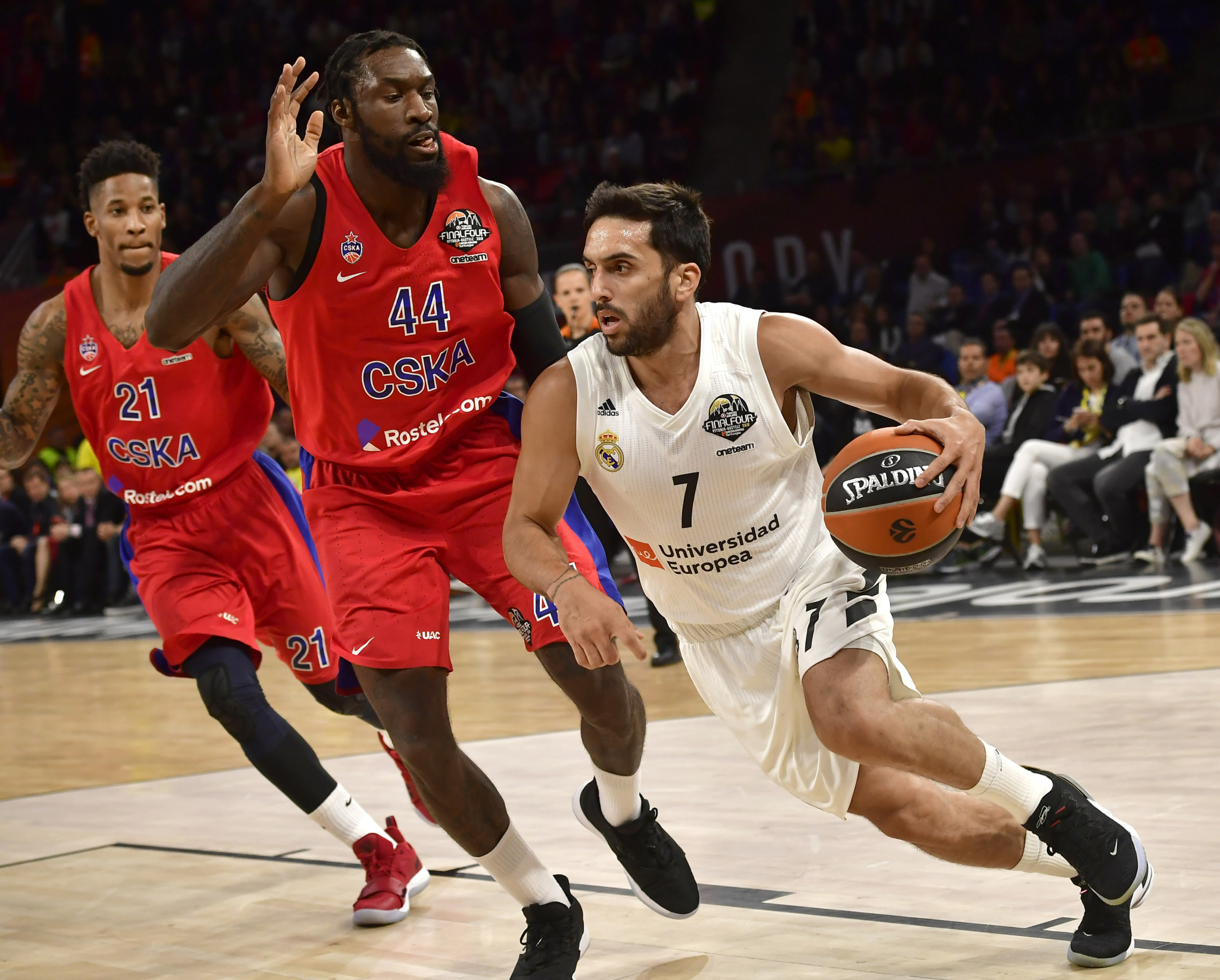 CRVENA ZVEZDA NACILJALA NOVO POJAČANJE! Šampion Evrope stiže na Mali Kalemegdan?