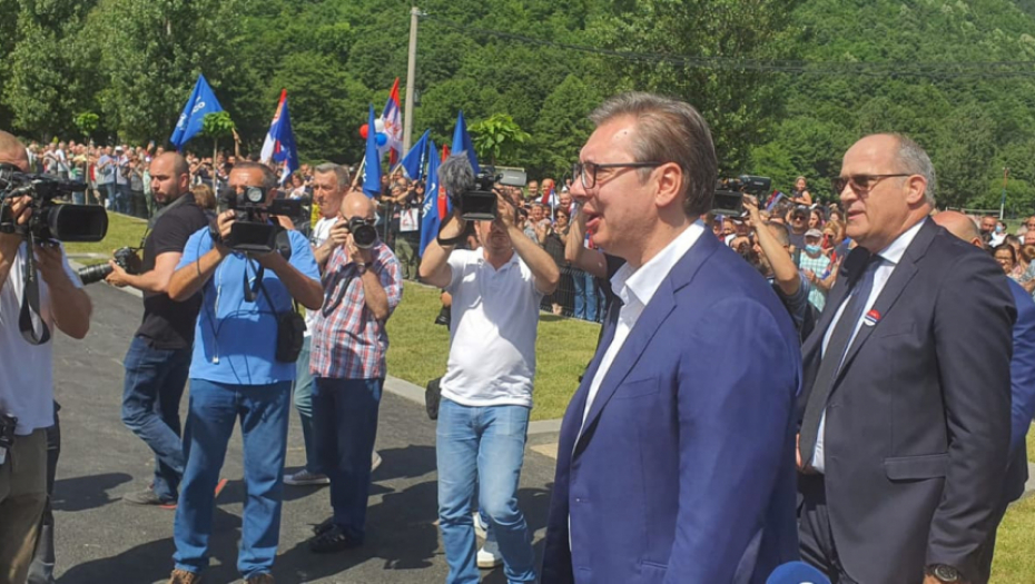 NJIH PETORICA, JA SAM, OPET BIH ISTO Izneti detalji incidenta u Predsedništvu Srbije