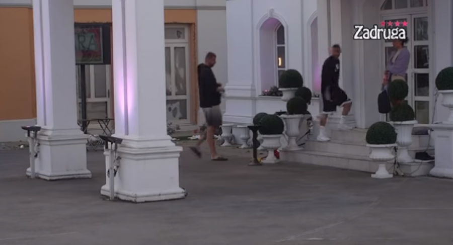 JANJUŠ I ŠA KUKAJU ZA BIVŠIM ŽENAMA! Počeli da se peru od ljubavnica i priznali šta im je na duši: Sanjam je svaki dan!