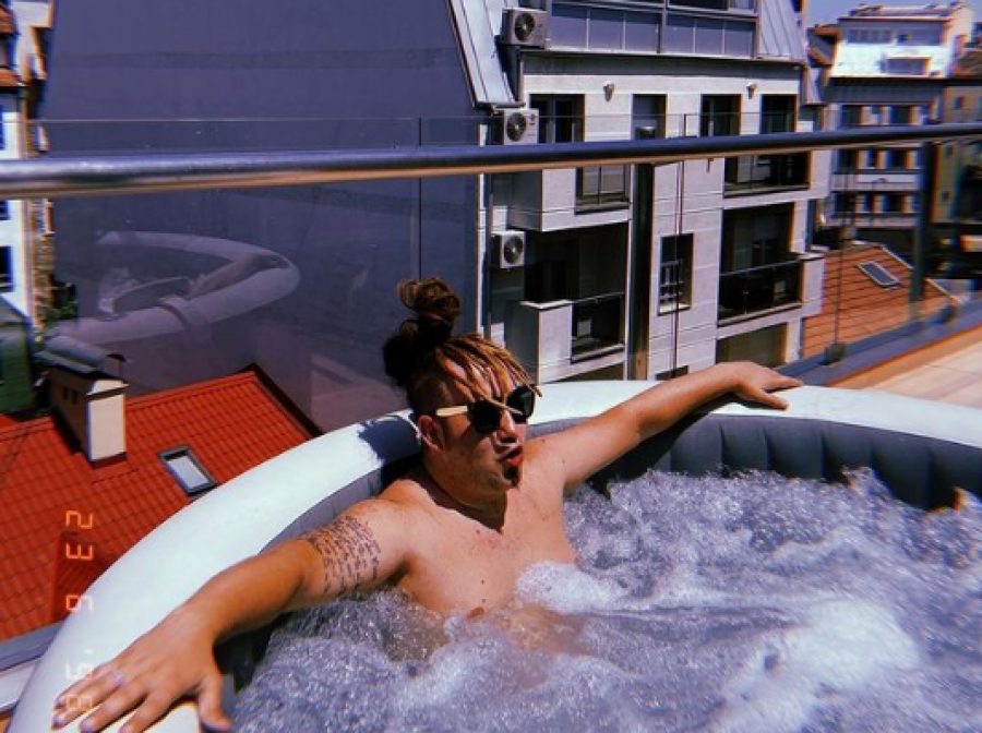 RASTA NAPUSTIO SRBIJU, A OD AVGUSTA DOBIJA NANOGICU Svi se pitaju da li će se vratiti na održavanje kazne?