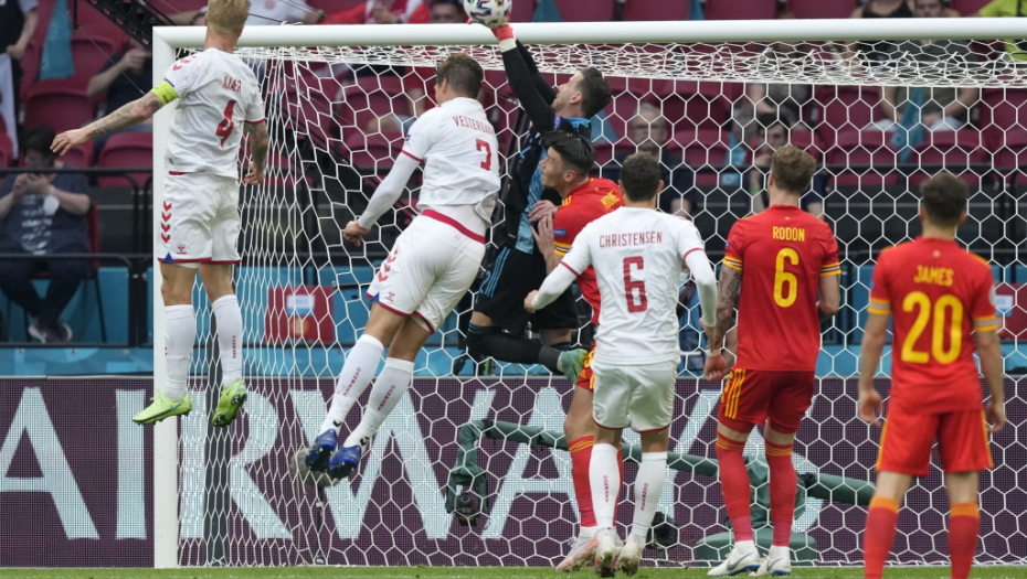 DANSKA JE PRVI ČETVRTFINALISTA EVROPSKOG PRVENSTVA!  Totalna dominacija u Amsterdamu, fenomenalna partija Kaspera Dolberga!